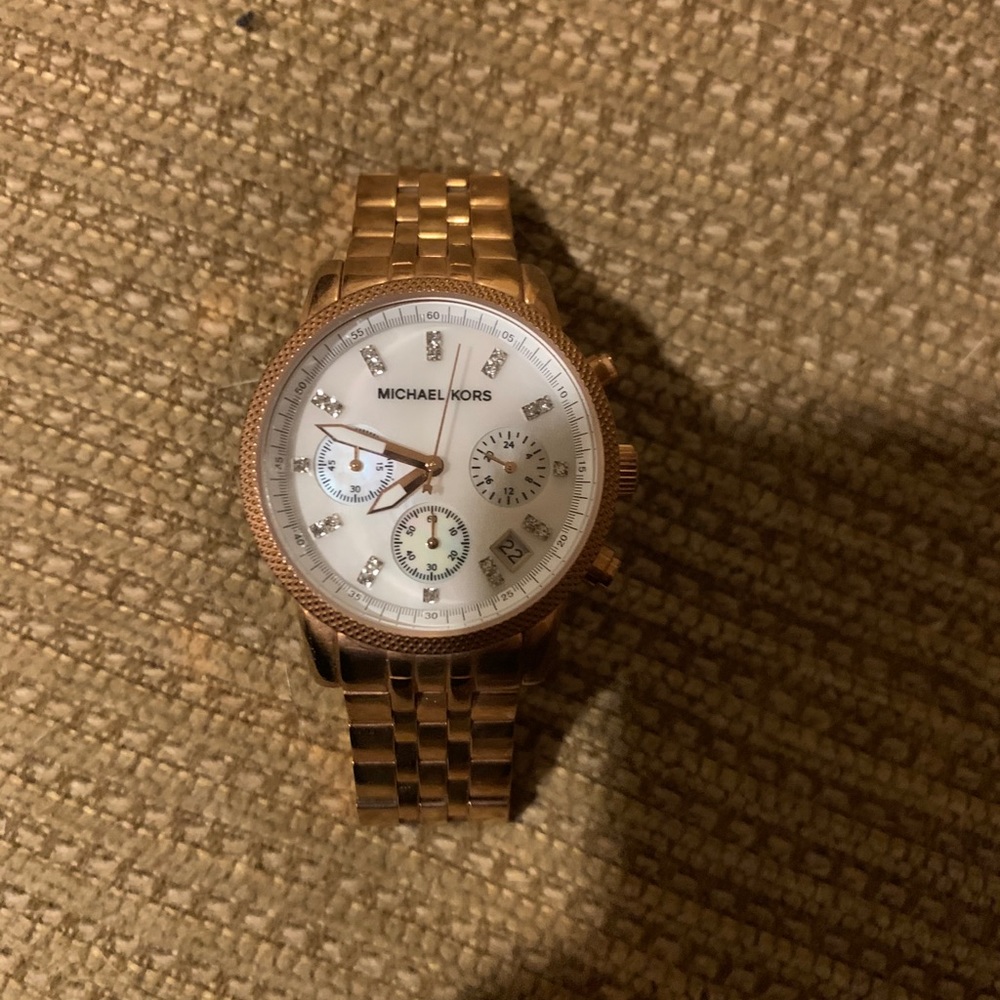Michael kors rose gold watch